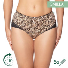 Load image into Gallery viewer, Femi.Eko Smilla period pants The Cloth Nappy Company Malta leopard