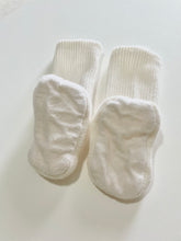 Load image into Gallery viewer, 0-6m Slipper Socks