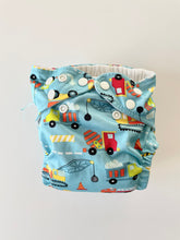 Load image into Gallery viewer, Pre-Loved Charlie Banana One Size - Pocket Nappy - Construction